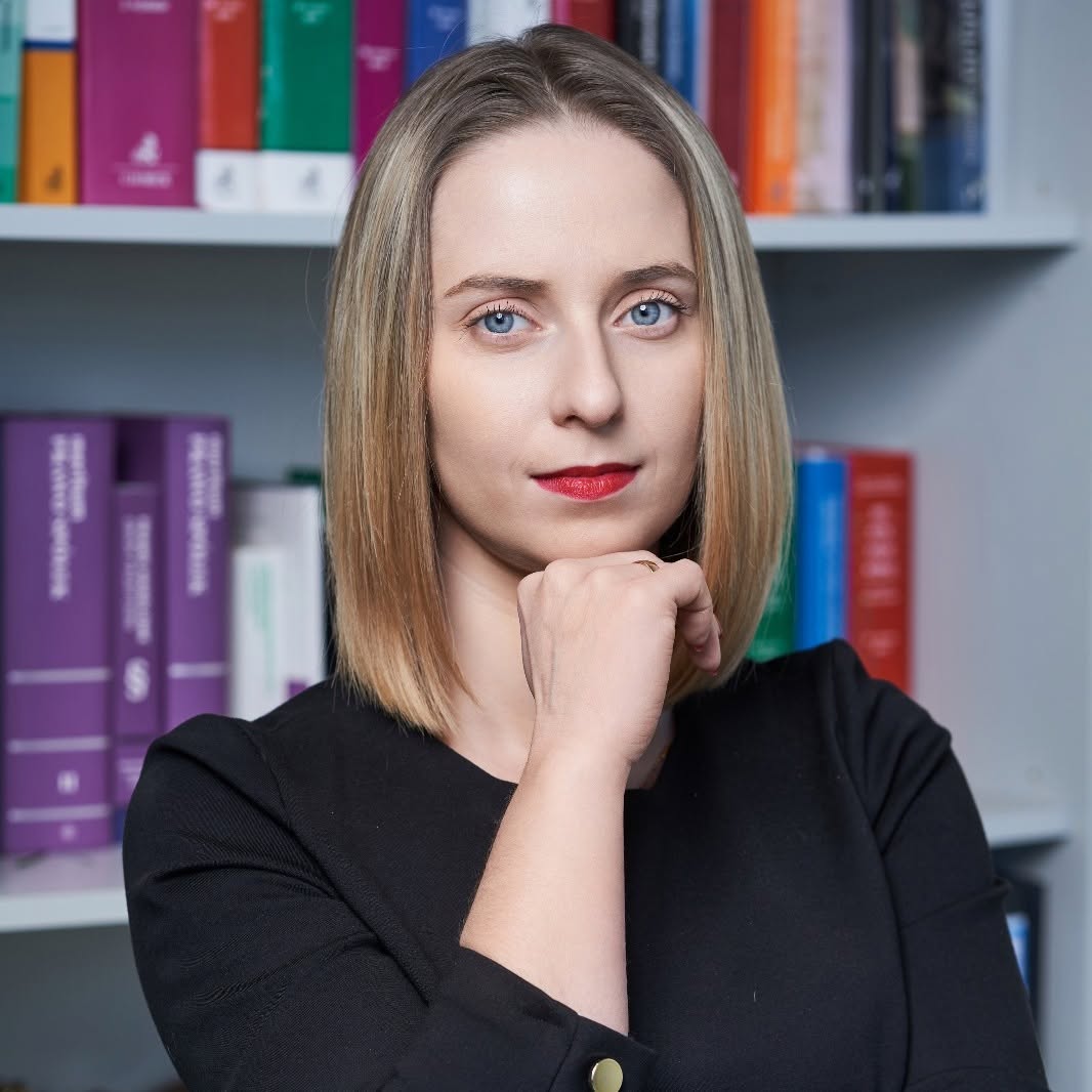 Barbara Hapka-Twardy, radca prawny — portret w kancelarii
